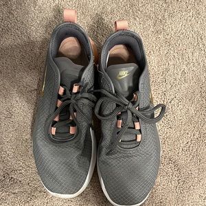 Women’s Nike sneakers